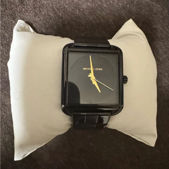 Michael Kors Black Watch - MK3666 - Picture 2 of 6